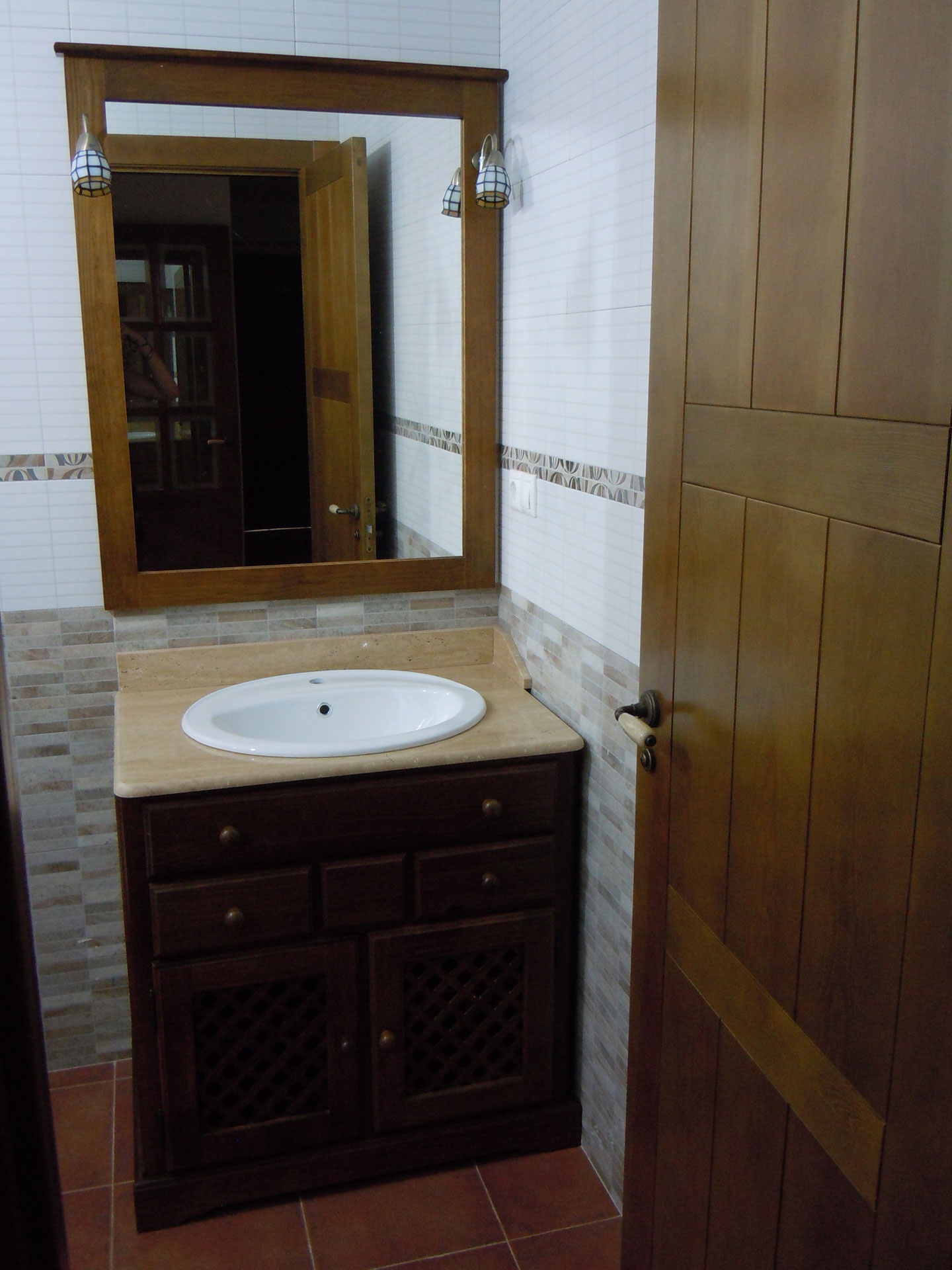 baño rustico madera